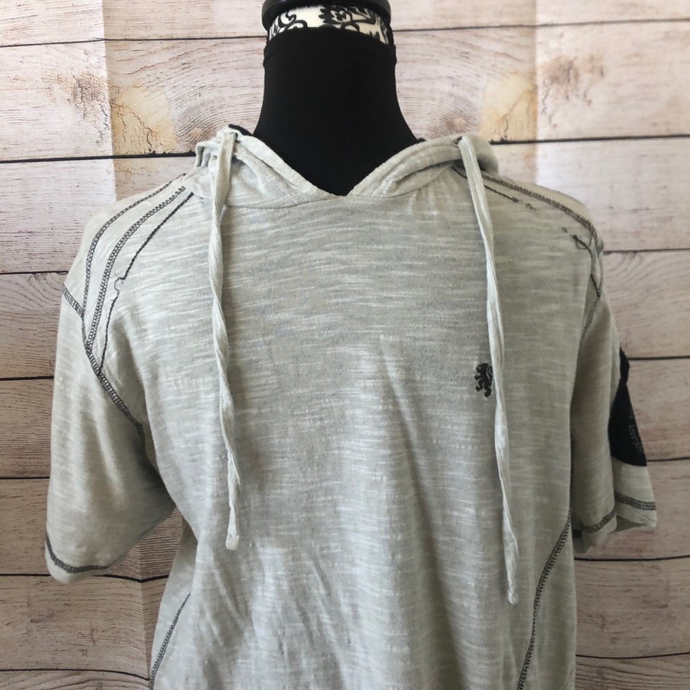Short sleeve hoodie